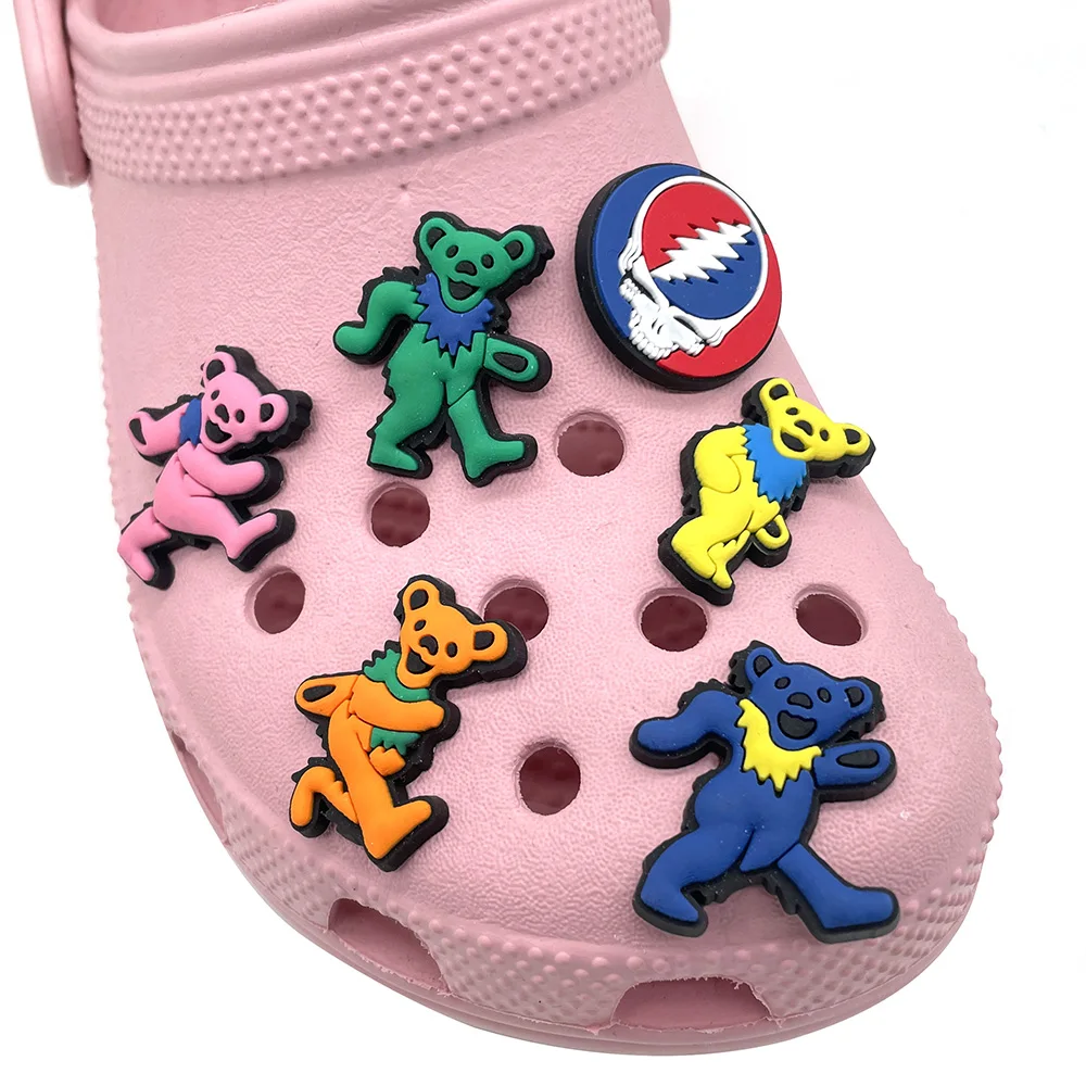 1 шт. JIBZ Croc шармы аксессуары DIY милый мультяшный медведь серия сабо сандалии садовые украшения обуви детские рождевечерние подарки
1 шт. JIBZ Croc шармы аксессуары DIY милый мультяшный медведь серия сабо сандалии садовые украшения обуви детские рождевечерние подарки
