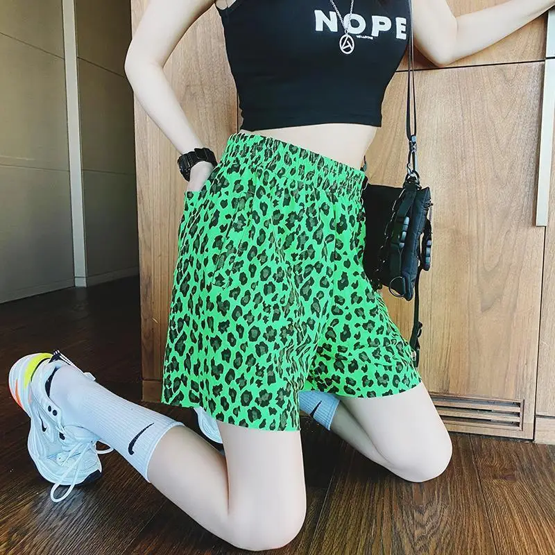Leopard Print Shorts Women Summer Loose 2021 New Hip Hop High Waist Bf Sports and Leisure Wide-legged Outer Hot Pants
Leopard Print Shorts Women Summer Loose 2021 New Hip Hop High Waist Bf Sports and Leisure Wide-legged Outer Hot Pants
