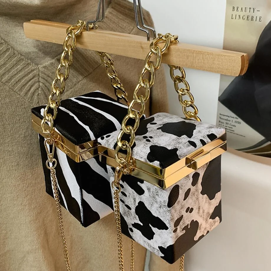 Mini Box Tote bag 2021 Fashion New High quality PU Leather Women's Designer Handbag Contrast color Chain Shoulder Messenger Bag
Mini Box Tote bag 2021 Fashion New High quality PU Leather Women's Designer Handbag Contrast color Chain Shoulder Messenger Bag
