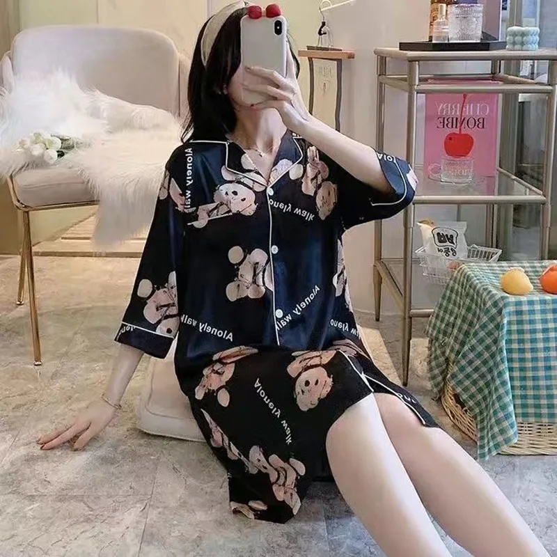 2022 New Stain Sling Nightdress Women Sexy Lace Summer Solid Color Satin Silk Sleepwear Elegant Homewear Nightgown Nightwear
2022 New Stain Sling Nightdress Women Sexy Lace Summer Solid Color Satin Silk Sleepwear Elegant Homewear Nightgown Nightwear