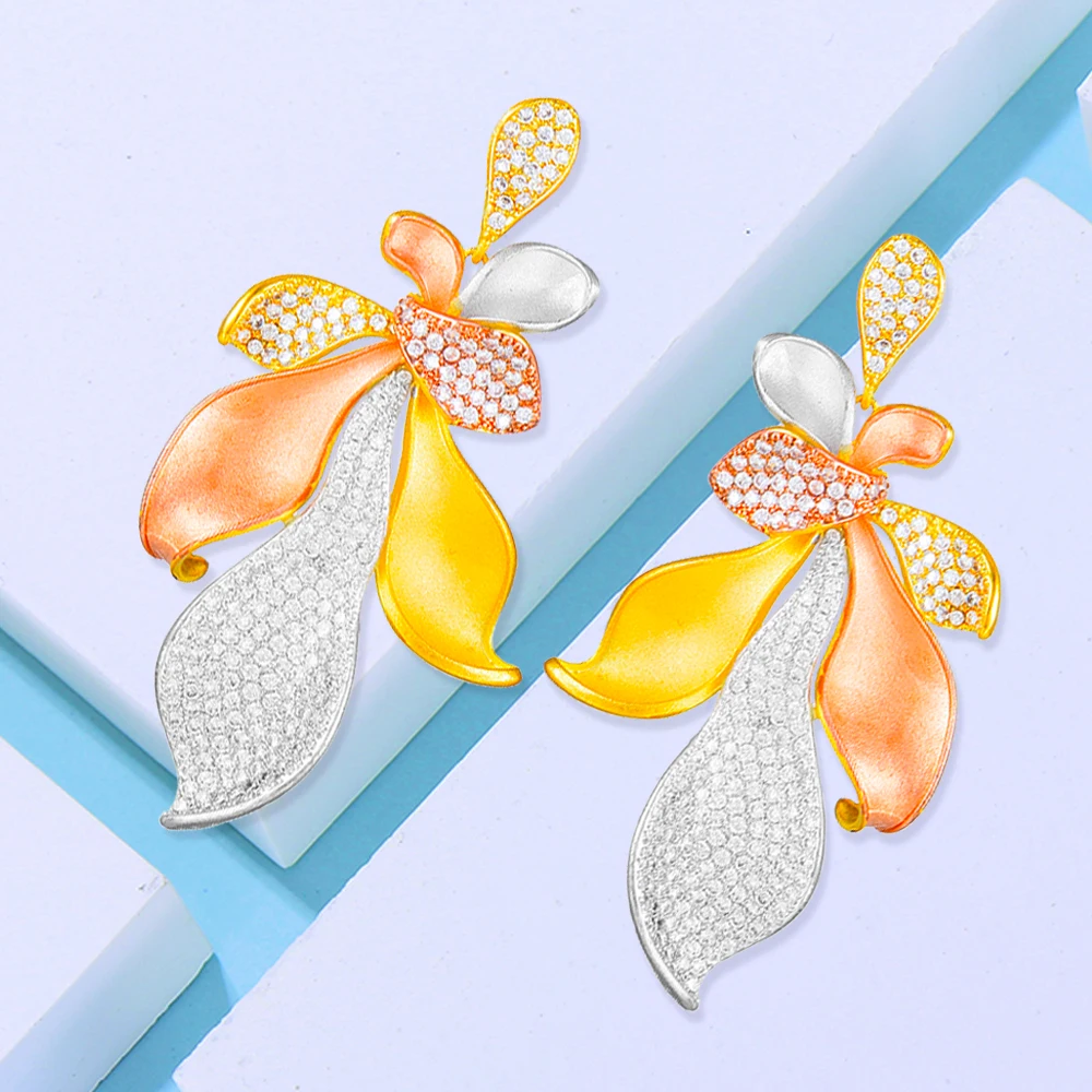 KellyBola Luxury Colorful Cubic Zirconia Shining Flower Leaves Dangle Drop Earrings Zirconia For Women High Quality Jewelry
KellyBola Luxury Colorful Cubic Zirconia Shining Flower Leaves Dangle Drop Earrings Zirconia For Women High Quality Jewelry