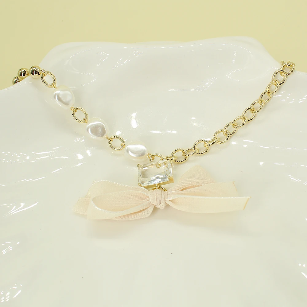 Beauty Lovely Imitation Pearl Square Crystal Big Bowknot Pendant Necklace For Women Sweet Style Fashion Hot Sales Jewelry Gifts
Beauty Lovely Imitation Pearl Square Crystal Big Bowknot Pendant Necklace For Women Sweet Style Fashion Hot Sales Jewelry Gifts