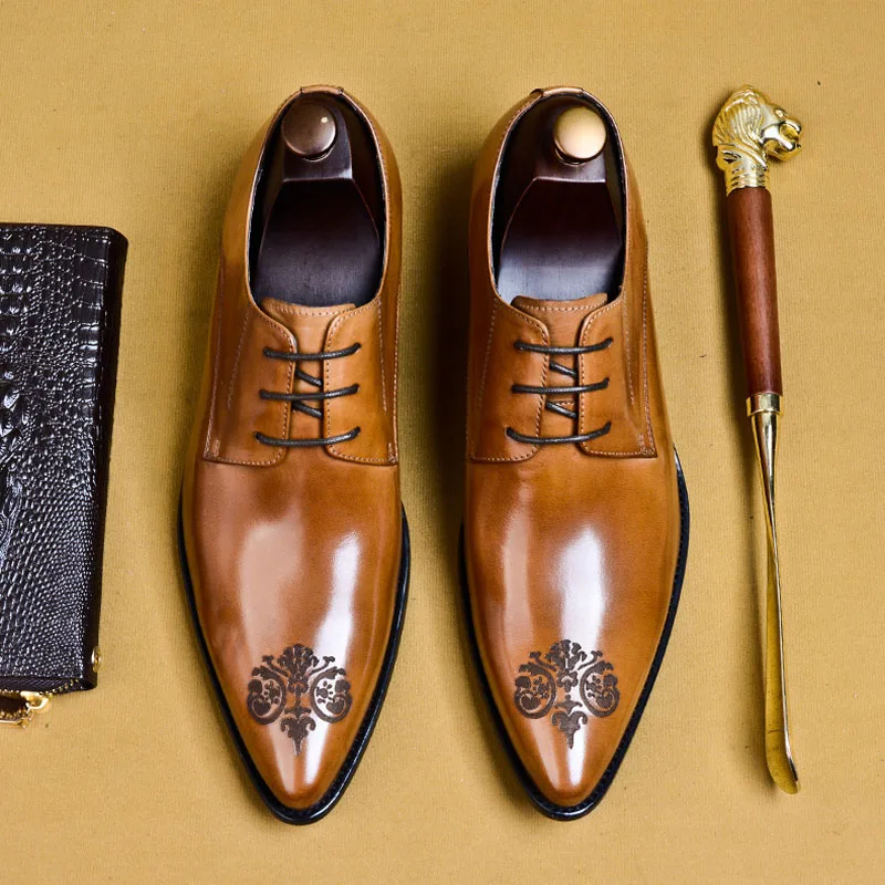 Classic Genuine Leather Mens Oxford Brogues Carved Italian Dress Luxury Brand Wedding British Style Formal Shoes Men A46
Classic Genuine Leather Mens Oxford Brogues Carved Italian Dress Luxury Brand Wedding British Style Formal Shoes Men A46