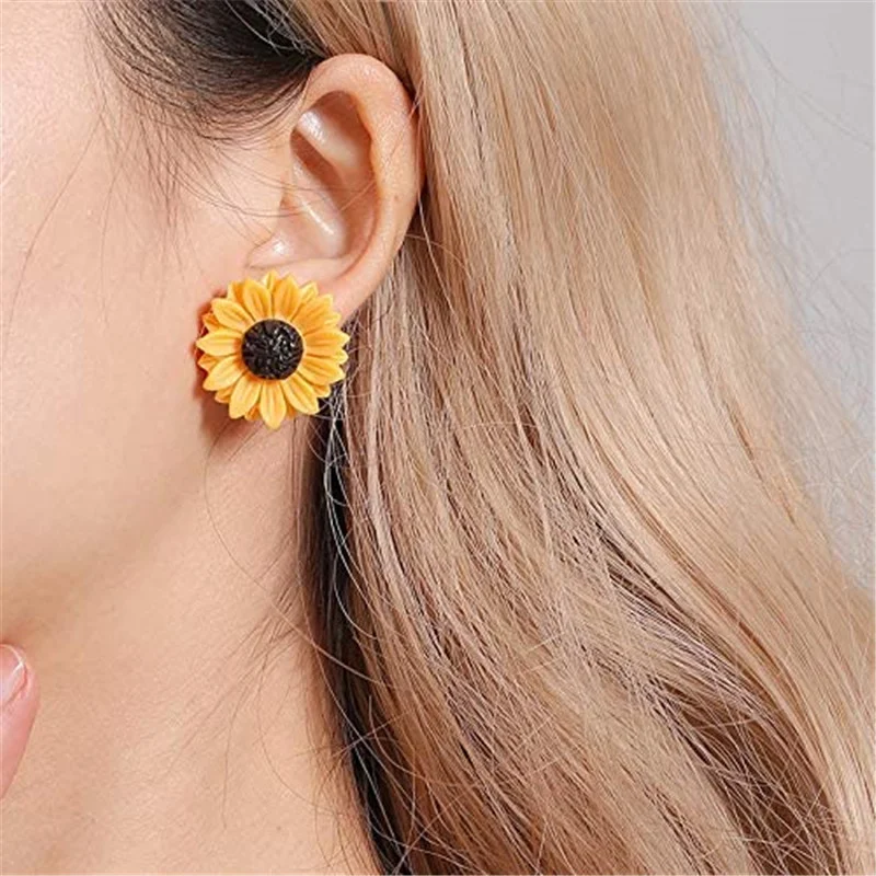 Trend Sunflower Earrings Boho Sunflower Stud Earrings Cute Resin Yellow Flower Stud Earrings for Women Summer Fashion Jewelry
Trend Sunflower Earrings Boho Sunflower Stud Earrings Cute Resin Yellow Flower Stud Earrings for Women Summer Fashion Jewelry