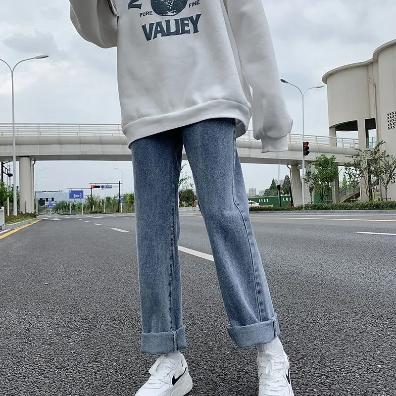 CGC Vintage High Waist Jeans Loose Woman Trousers Korean Style Cotton Wide Leg Pants 2021 Casual Buttons Denim Jeans Female
CGC Vintage High Waist Jeans Loose Woman Trousers Korean Style Cotton Wide Leg Pants 2021 Casual Buttons Denim Jeans Female