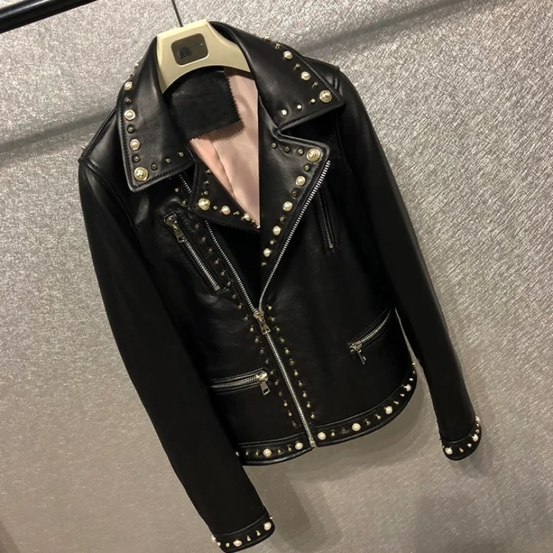 Quality High Punk Style Women Sheepskin Real Leather Jacket Rivets Genuine Leather Coat Ladies Slim Fit Short Moto Biker Outwear
Quality High Punk Style Women Sheepskin Real Leather Jacket Rivets Genuine Leather Coat Ladies Slim Fit Short Moto Biker Outwear