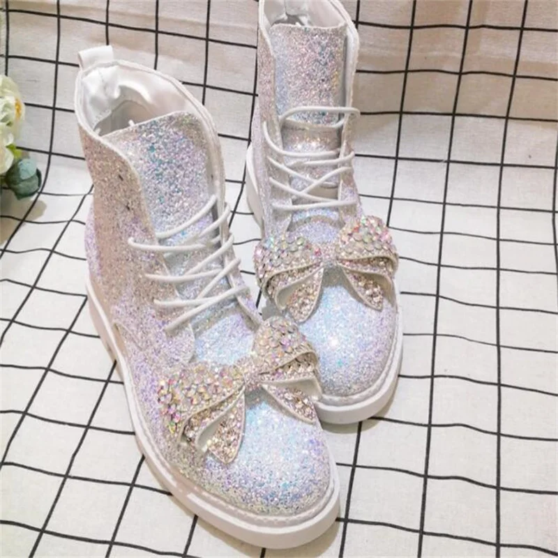 2021 new rhinestone bowknot cute spring single sequin tide brand Martin boots non-slip boots 
2021 new rhinestone bowknot cute spring single sequin tide brand Martin boots non-slip boots