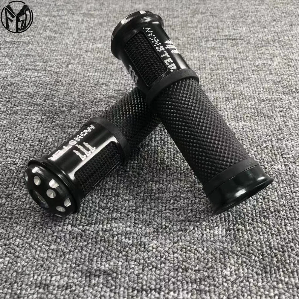 Universal 7/8" 22MM CNC Motorcycle handlebar grip handle bar Motorbike handlebar grips 8 colors for option 
Universal 7/8" 22MM CNC Motorcycle handlebar grip handle bar Motorbike handlebar grips 8 colors for option