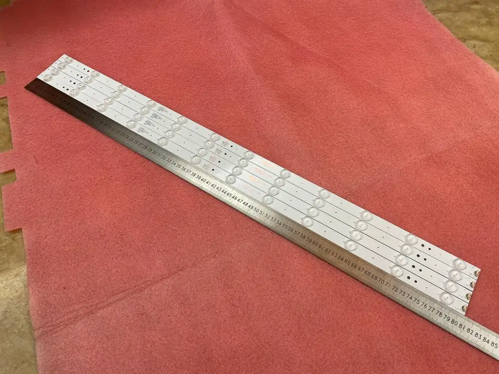New 20 PCS/lot 12LED 808mm LED backlight strip for LE40B3000 LED40ME1000 LED40D12-ZC14-04 A B LED40D12-03(B) A
New 20 PCS/lot 12LED 808mm LED backlight strip for LE40B3000 LED40ME1000 LED40D12-ZC14-04 A B LED40D12-03(B) A