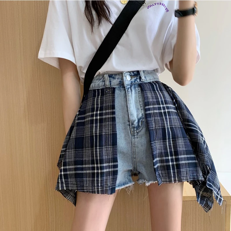 2021 Summer Women's Denim Shorts Pants Irregular Spliced Plaid Cloth Streetwear Fashion Retro Chic Harajuku Casual Crop Pants
2021 Summer Women's Denim Shorts Pants Irregular Spliced Plaid Cloth Streetwear Fashion Retro Chic Harajuku Casual Crop Pants