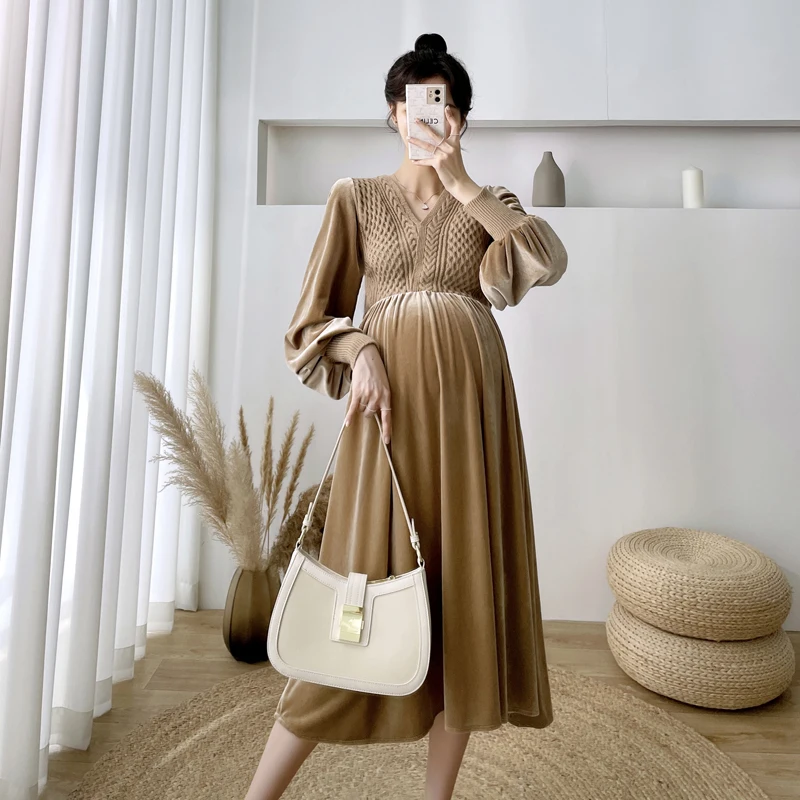 1018# Autumn Winter Korean Fashion Velvet Maternity Dress Elegant A Line Slim Clothes for Pregnant Women Chic Ins Pregnancy
1018# Autumn Winter Korean Fashion Velvet Maternity Dress Elegant A Line Slim Clothes for Pregnant Women Chic Ins Pregnancy