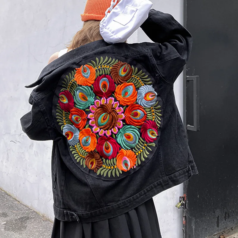 Autumn Office Lady casual Loose Turn-Down Collar Long Sleeve Single Breasted Embroidered Vintage Print Patchwork Denim Jacket
Autumn Office Lady casual Loose Turn-Down Collar Long Sleeve Single Breasted Embroidered Vintage Print Patchwork Denim Jacket