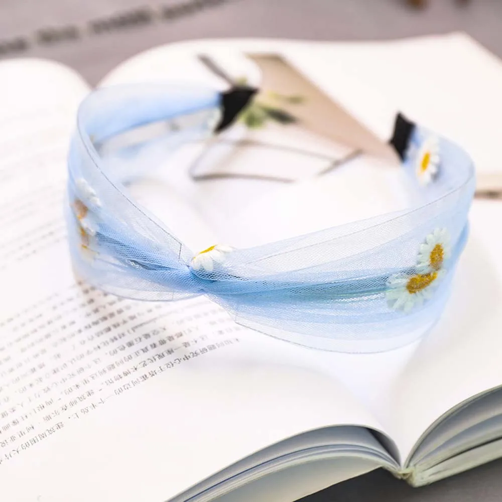 New Daisy Cross Hair Hoop Fashion Simple Wide-brimmed Hair Band Colorful Head Hoop Headband Fresh Women Knotted Hair Accessories
New Daisy Cross Hair Hoop Fashion Simple Wide-brimmed Hair Band Colorful Head Hoop Headband Fresh Women Knotted Hair Accessories