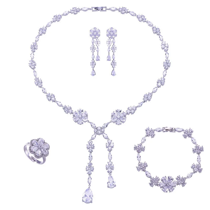 European and American vintage bridal jewelry four-piece set, simple atmosphere inlaid zircon flower necklace
European and American vintage bridal jewelry four-piece set, simple atmosphere inlaid zircon flower necklace