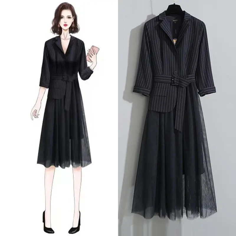 Black striped suit dress female large size 2021 spring and autumn new fashion design sense mesh stitching fake two-piece dress
Black striped suit dress female large size 2021 spring and autumn new fashion design sense mesh stitching fake two-piece dress