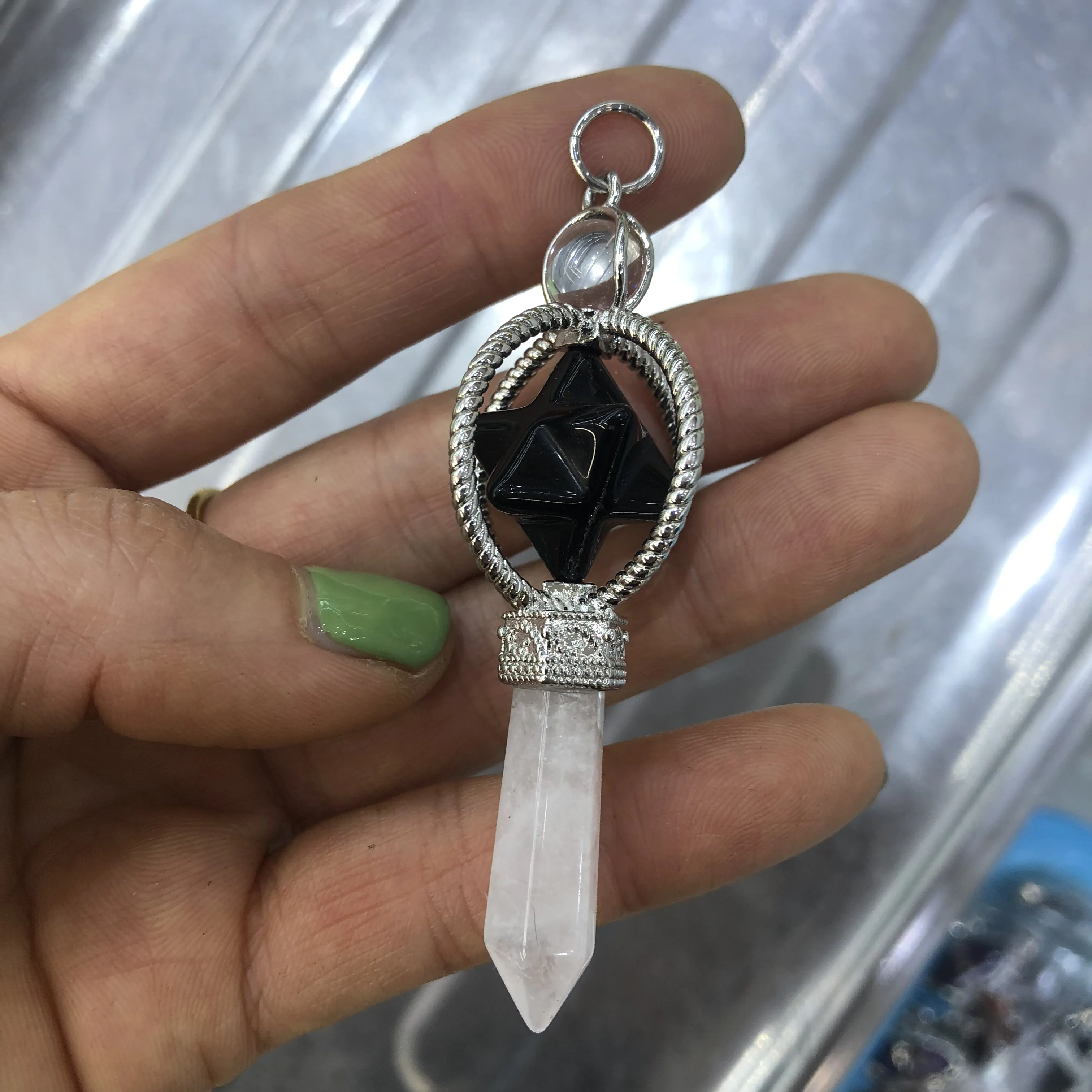 1pcs Wholesale fashion bestselling good quality natural stone mix point pillar pendants
1pcs Wholesale fashion bestselling good quality natural stone mix point pillar pendants