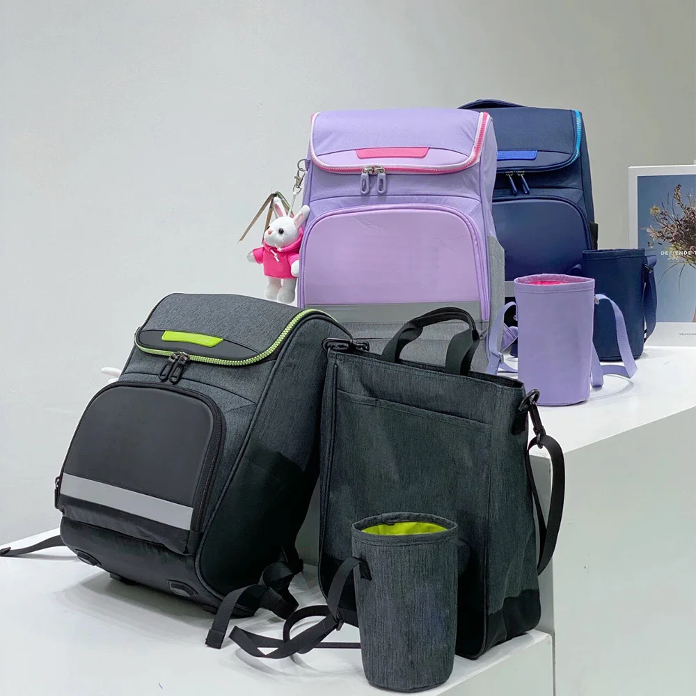 America Brand Face Student Decompression Anti-Humpback School Bag Backpack Handbag Water Cup Bag Pendant Four-piece Set
America Brand Face Student Decompression Anti-Humpback School Bag Backpack Handbag Water Cup Bag Pendant Four-piece Set