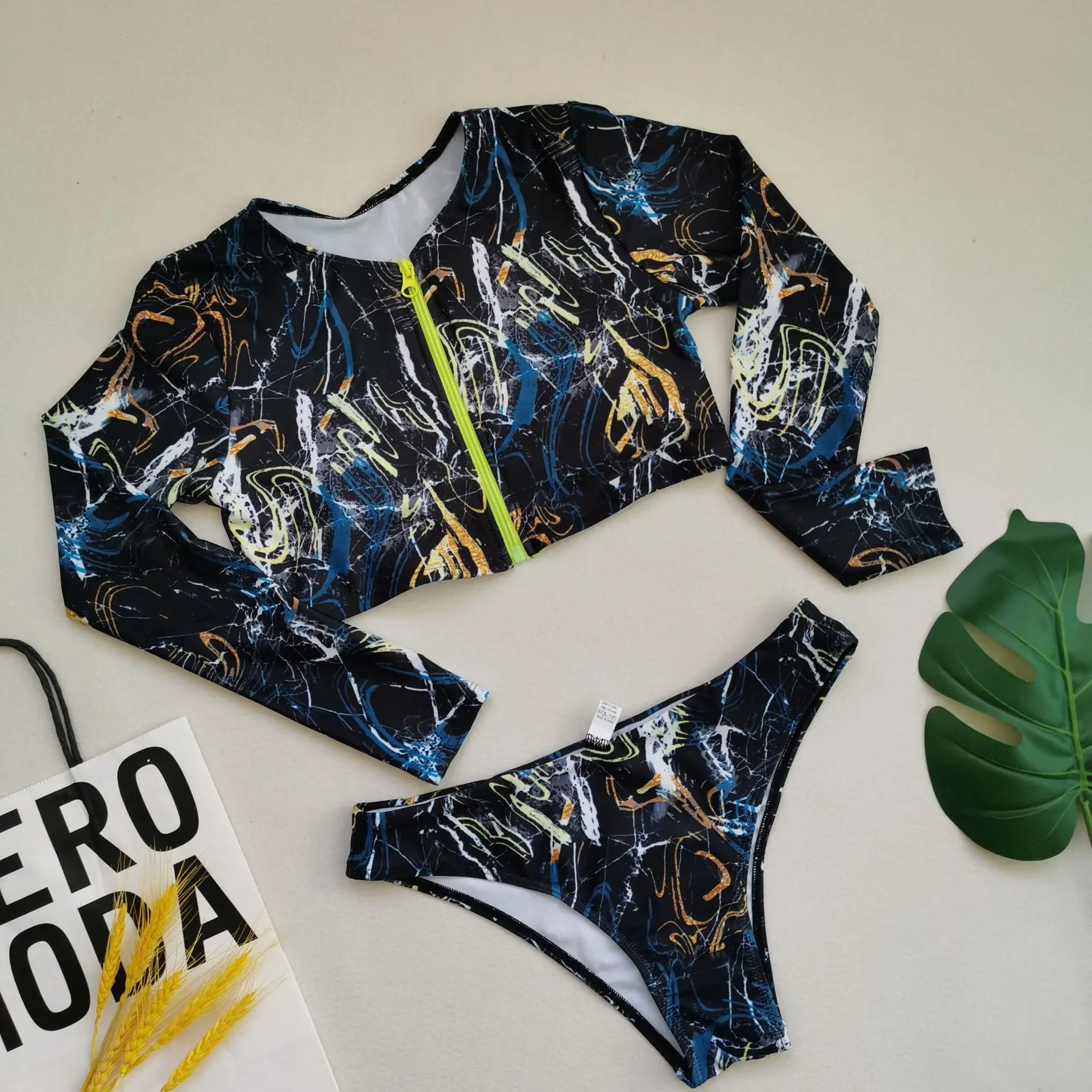 2021FissionLong-sleevedBathing suit isPrevented Bask in a BikiniSexy zipper Gradient sky Ladies swimwear
2021FissionLong-sleevedBathing suit isPrevented Bask in a BikiniSexy zipper Gradient sky Ladies swimwear