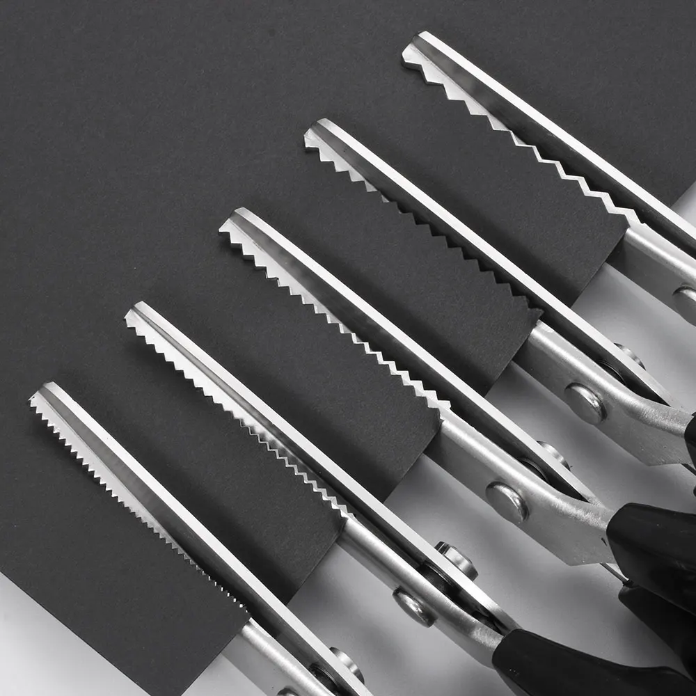Textile Pinking Shears Scissors Dressmaking Scissor Serrated Scalloped Professional Sewing Tailor Zig-Zag Fabric Scissor
Textile Pinking Shears Scissors Dressmaking Scissor Serrated Scalloped Professional Sewing Tailor Zig-Zag Fabric Scissor