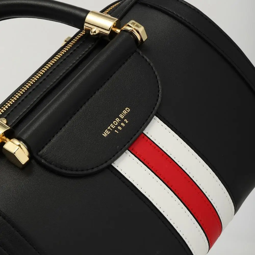 MTBD New Women Handbag Luxury Leather Crossbody Bags Fashion Messenger Shoulder Bags Handbags for Women 2020 Female Boston Bag 
MTBD New Women Handbag Luxury Leather Crossbody Bags Fashion Messenger Shoulder Bags Handbags for Women 2020 Female Boston Bag