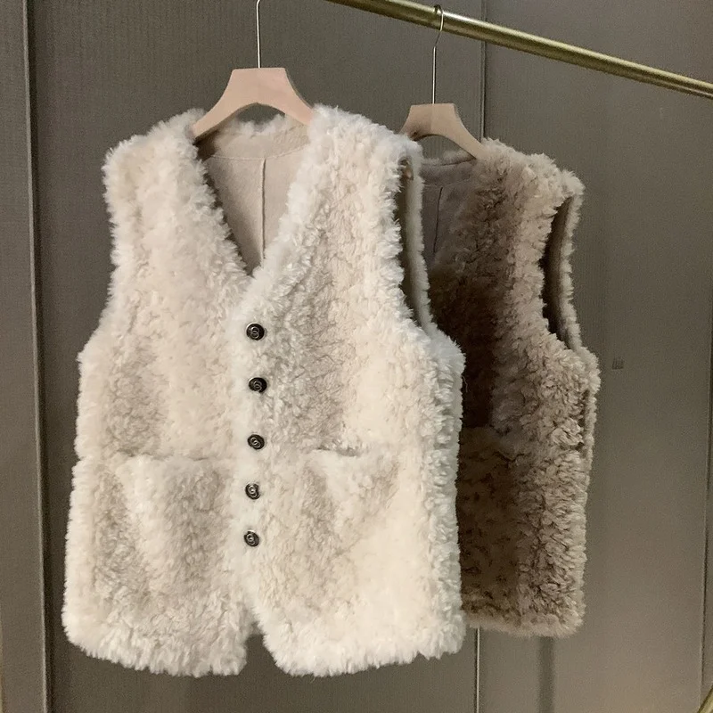 Vests 2021 Spring Autumn Vest Women Waistcoat Winter Thermal Warm Thick Fleece Vests Women Sleeveless Jacket Ladies Waistcoat
Vests 2021 Spring Autumn Vest Women Waistcoat Winter Thermal Warm Thick Fleece Vests Women Sleeveless Jacket Ladies Waistcoat