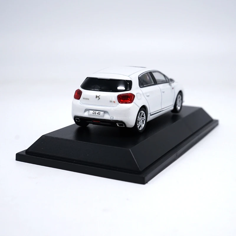 Модель автомобиля в масштабе 1:43 CITROEN DS модель из сплава статическая высокой