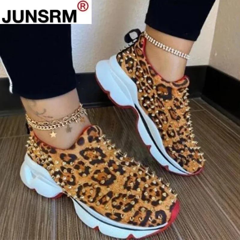 New Breathable Sneakers Lightweight Women Shoes Fashion Rivet Women Vulcanized Shoes Thick-soled Plus Size Casual Women Shoes
New Breathable Sneakers Lightweight Women Shoes Fashion Rivet Women Vulcanized Shoes Thick-soled Plus Size Casual Women Shoes