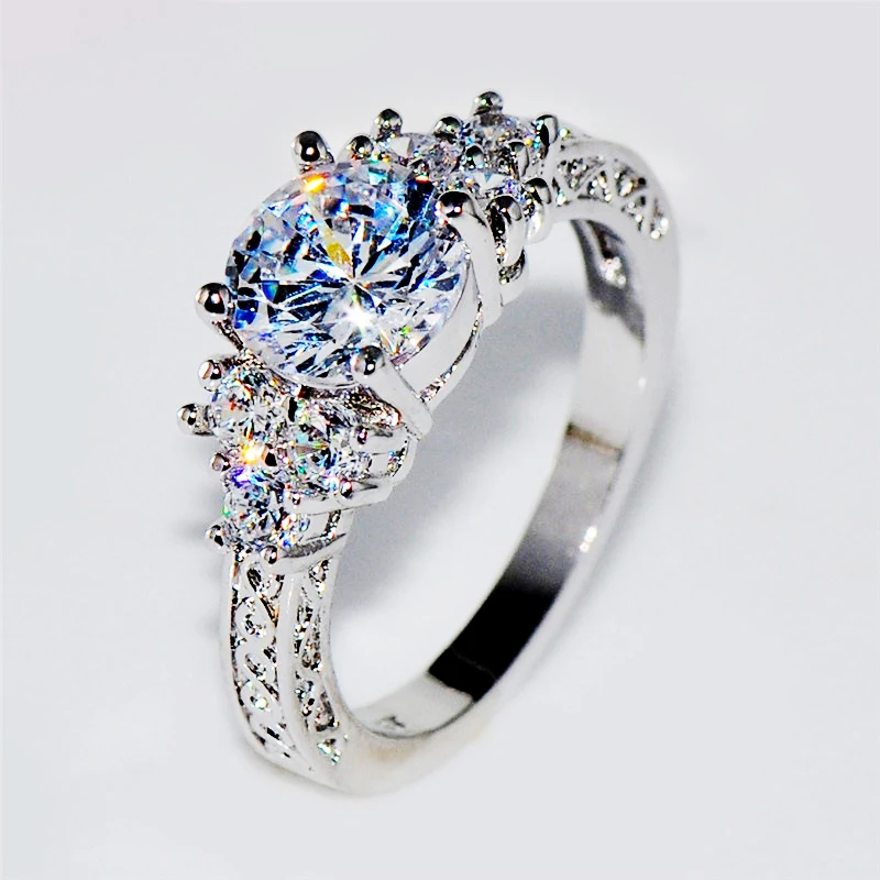 New Trendy Bohemian Crystal Inlaid Ring Women's Ring Austrian Rhinestone Inlaid Ring Fashion Metal Ring Accessories PartyJewelry
New Trendy Bohemian Crystal Inlaid Ring Women's Ring Austrian Rhinestone Inlaid Ring Fashion Metal Ring Accessories PartyJewelry