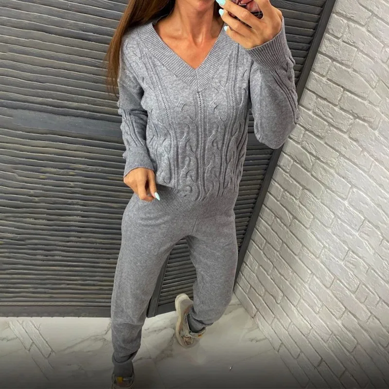 WENYUJH Women Casual Sweater Tracksuits V-neck Jumpers & Elastic Waist Pants Suit Female Knitted 2 Pieces Set Autumn Winter
WENYUJH Women Casual Sweater Tracksuits V-neck Jumpers & Elastic Waist Pants Suit Female Knitted 2 Pieces Set Autumn Winter