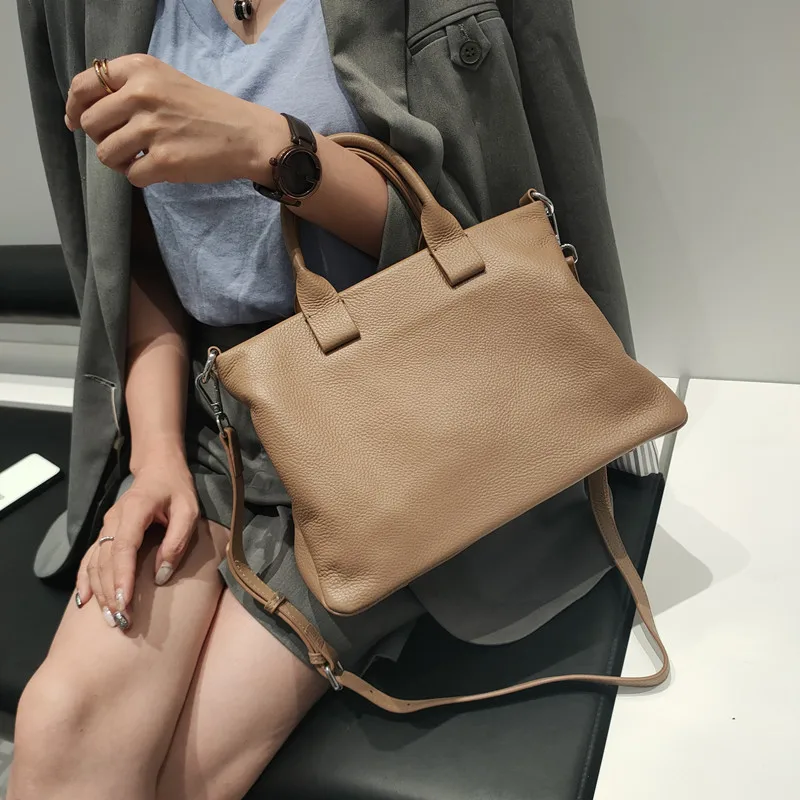 High Quality Genuine Leather Casual Tote Bag Large Capacity Women Shoulder Bag Sac A Main Femme Sac A Main
High Quality Genuine Leather Casual Tote Bag Large Capacity Women Shoulder Bag Sac A Main Femme Sac A Main
