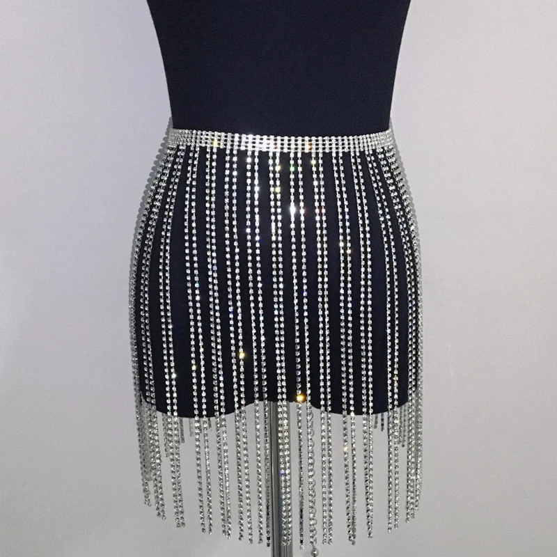 Rhinestone Tassel Mini Skirt Women Night Club Wear Set Silver Sexy 2 Piece Outfits Multi layer Metal Chain Bra Backless Crop Top
Rhinestone Tassel Mini Skirt Women Night Club Wear Set Silver Sexy 2 Piece Outfits Multi layer Metal Chain Bra Backless Crop Top