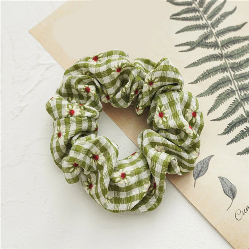 1Pc Vintage Scrunchie Stretch Headband Floral Plaid Print Women elastic Hair Bands Girls Hair Ties Striped Hair Accessories
1Pc Vintage Scrunchie Stretch Headband Floral Plaid Print Women elastic Hair Bands Girls Hair Ties Striped Hair Accessories