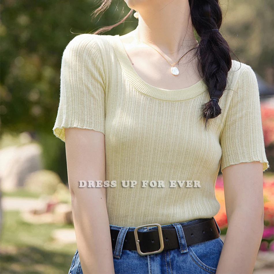 Thin Slim Hollow Out T-Shirt Women Button Knitted Elegant Korean Office Lady Summer Tops Woman Short Sleeve Casual Female Tee
Thin Slim Hollow Out T-Shirt Women Button Knitted Elegant Korean Office Lady Summer Tops Woman Short Sleeve Casual Female Tee