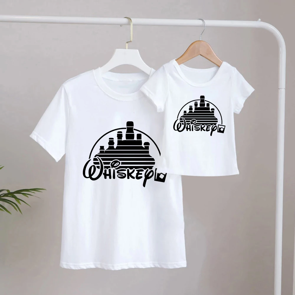 Loose Wirte Tshirt Family Look Streetwear Castle Cartoon Fashion T-shirt Disney Versatile Top Mum Daughter Minimalist Clothes
Loose Wirte Tshirt Family Look Streetwear Castle Cartoon Fashion T-shirt Disney Versatile Top Mum Daughter Minimalist Clothes