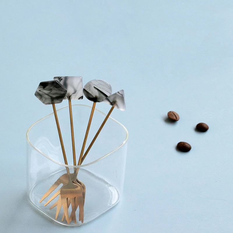 1PCS Stainless Steel Korean Rainbow Cake Fruit Fork Dinner Salad Fork Tableware Gold Dessert Fork For Hotel Party Kitchen Tool
1PCS Stainless Steel Korean Rainbow Cake Fruit Fork Dinner Salad Fork Tableware Gold Dessert Fork For Hotel Party Kitchen Tool