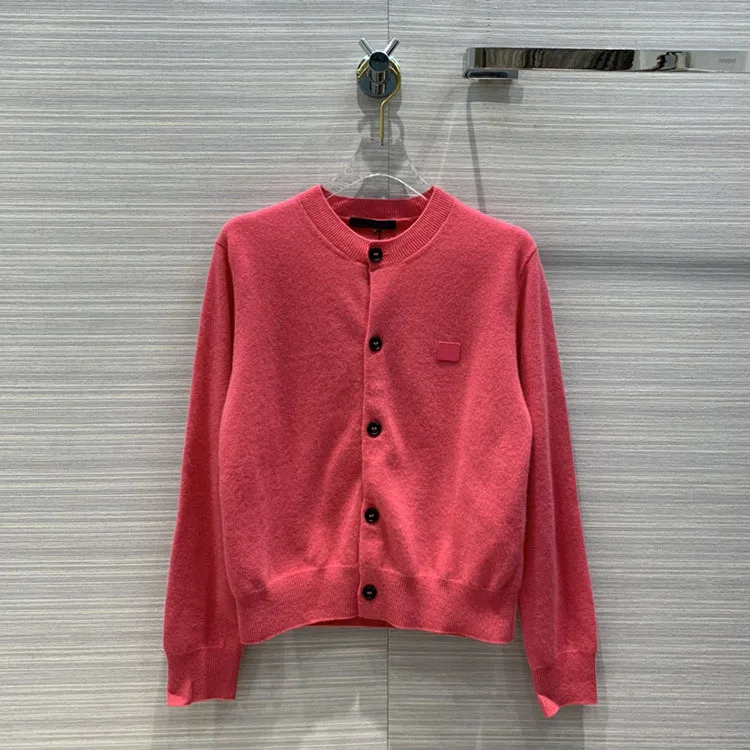 2021 100% Sweater Early Autumn Women's New Temperament All-match Thinner Embroidered O-Neck Wool Cardigan Sweaters
2021 100% Sweater Early Autumn Women's New Temperament All-match Thinner Embroidered O-Neck Wool Cardigan Sweaters