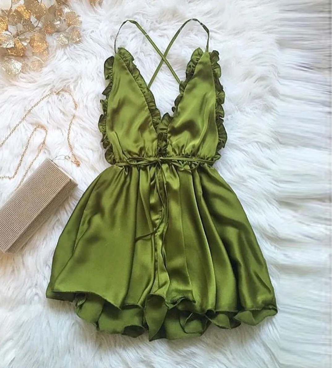 VS&LLWQ Women Sexy Backless Playsuit New Style Rompers Jumpsuit Womens Clubwear Playsuits V Neck Satin Short Bodysuit Women New
VS&LLWQ Women Sexy Backless Playsuit New Style Rompers Jumpsuit Womens Clubwear Playsuits V Neck Satin Short Bodysuit Women New