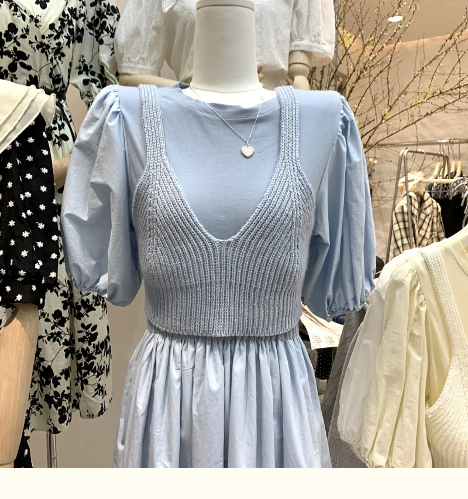 2021 Spring Summer Casual Two-Piece Set New Korean Style Retro Puff Sleeve Plain Mid-Length Dress Knitted Sling Vest Outfits
2021 Spring Summer Casual Two-Piece Set New Korean Style Retro Puff Sleeve Plain Mid-Length Dress Knitted Sling Vest Outfits