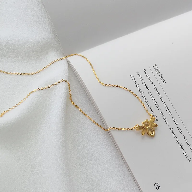 Harlig sterling silver 925 gold color small bees necklace choker for women allergy free fashion jewelry trendy style 
Harlig sterling silver 925 gold color small bees necklace choker for women allergy free fashion jewelry trendy style