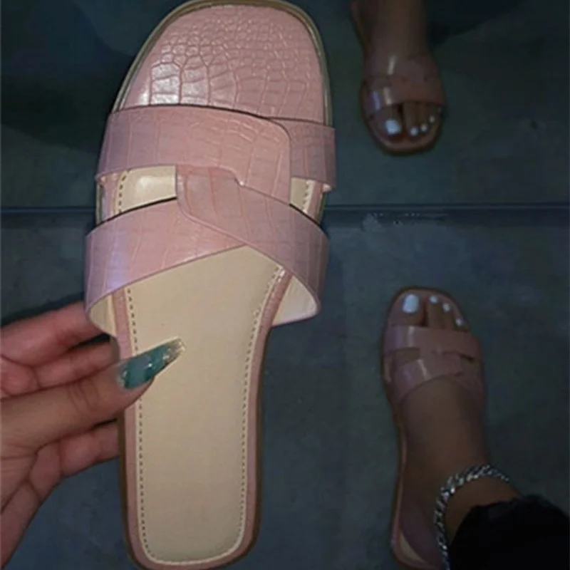 2021 new summer women's sandals and slippers flat open toe European and American beach sandals and slippers sandalswomen 2021
2021 new summer women's sandals and slippers flat open toe European and American beach sandals and slippers sandalswomen 2021