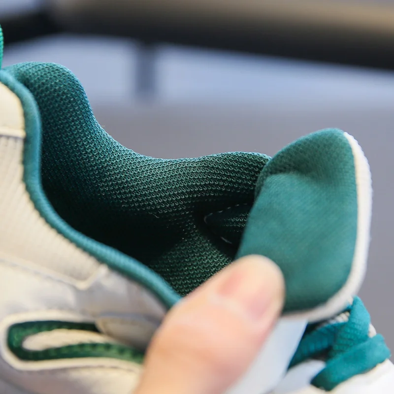 2021 New Autumn Kids Sneakers Fashion Boys Ventilation Running Shoes For Children's Tenis Flats Girls Casual Sport Board Shoe
2021 New Autumn Kids Sneakers Fashion Boys Ventilation Running Shoes For Children's Tenis Flats Girls Casual Sport Board Shoe