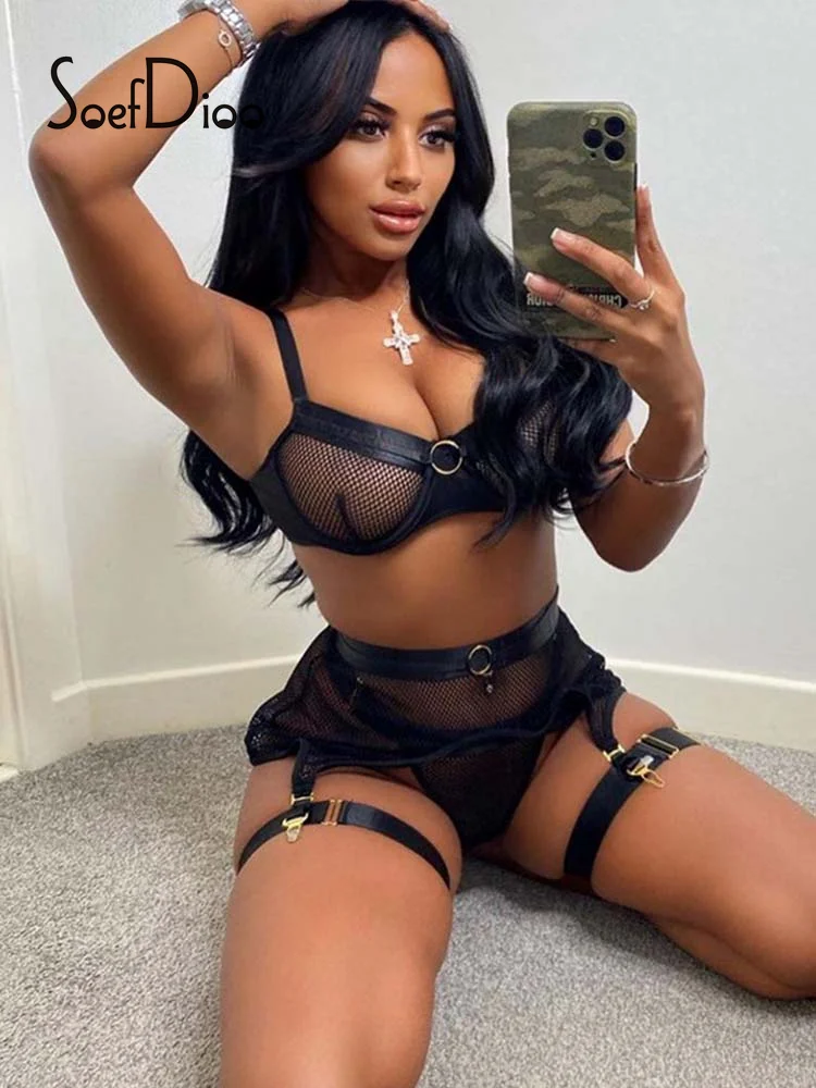 Soefdioo Lingerie 4 Piece Set Mesh Iron Ring Stitching 2022 Sexy Underwear See-Through Womens Lingerie Set with Garter Belt
Soefdioo Lingerie 4 Piece Set Mesh Iron Ring Stitching 2022 Sexy Underwear See-Through Womens Lingerie Set with Garter Belt