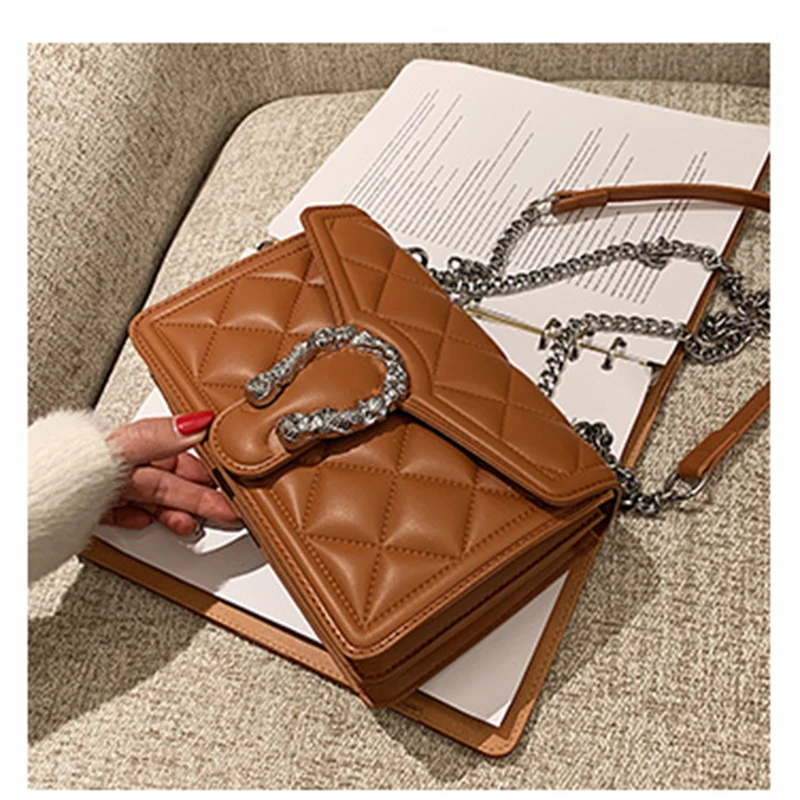 2021 Fashion Small PU Leather Women Messenger Bags High Quality Ladies Chain Crossbody Bag Luxury Designer Female Shoulder Bag
2021 Fashion Small PU Leather Women Messenger Bags High Quality Ladies Chain Crossbody Bag Luxury Designer Female Shoulder Bag