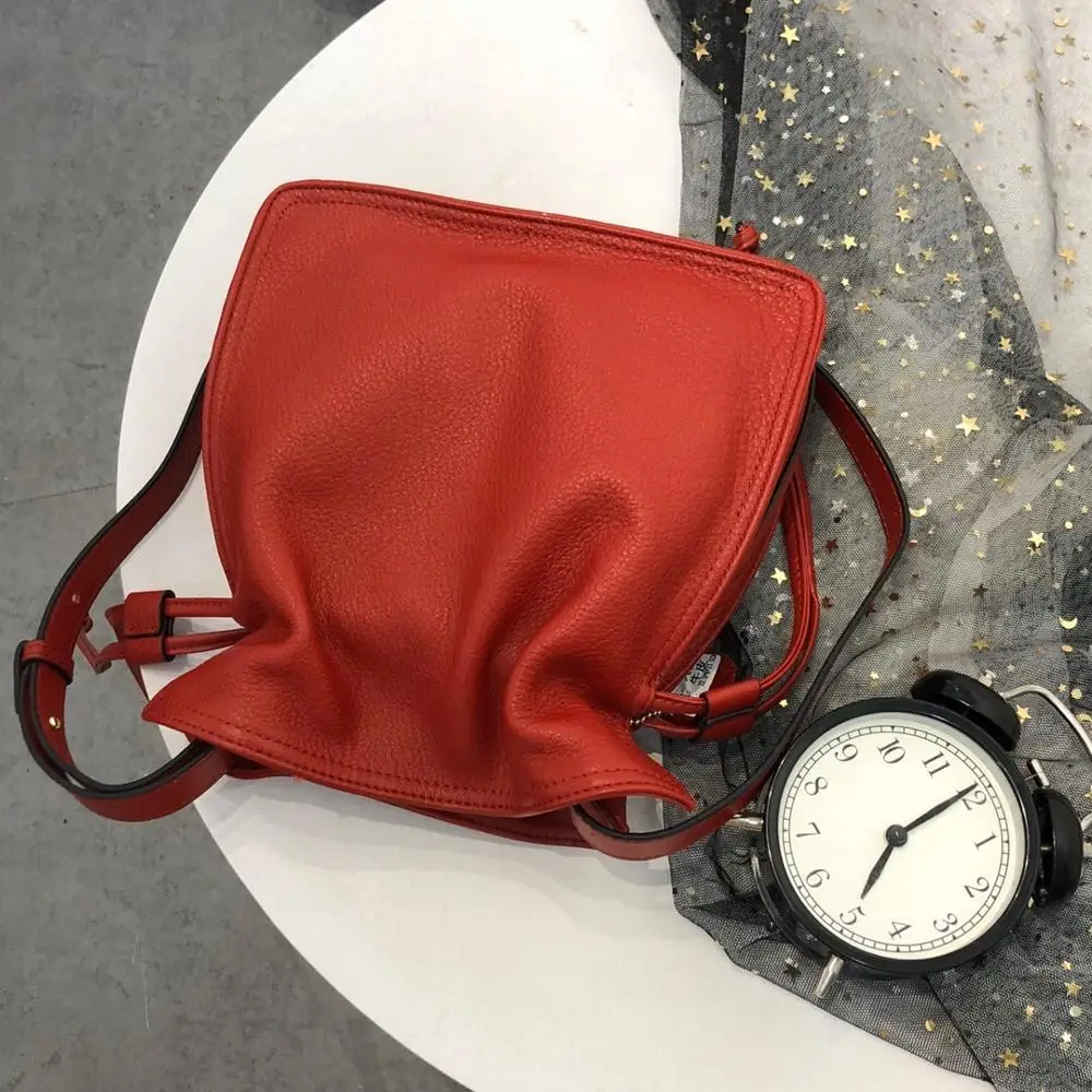 free shipping 2020 the new style fashion and simple genuine cow leather women one shoulder bag crossbody bag 22cm 6color
free shipping 2020 the new style fashion and simple genuine cow leather women one shoulder bag crossbody bag 22cm 6color