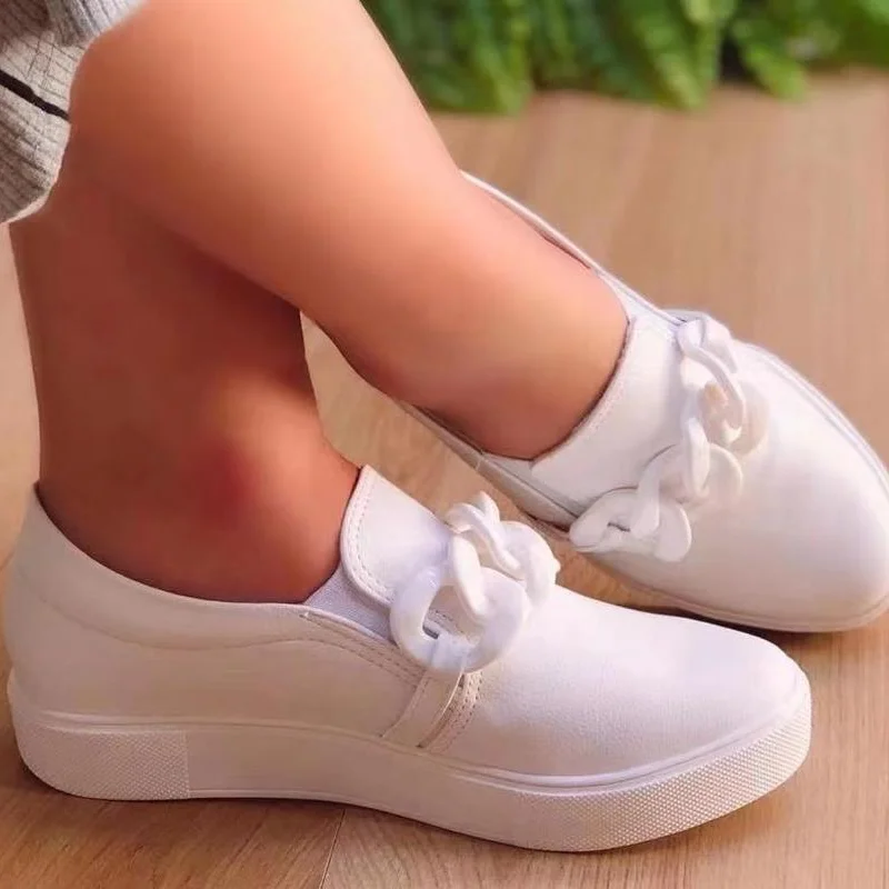 Shallow Mouth Fashion Women's Flat Shoes Chain Decoration Flat Walking Shoes Outdoor Lightweight Casual Sports Shoes Women 36-43
Shallow Mouth Fashion Women's Flat Shoes Chain Decoration Flat Walking Shoes Outdoor Lightweight Casual Sports Shoes Women 36-43