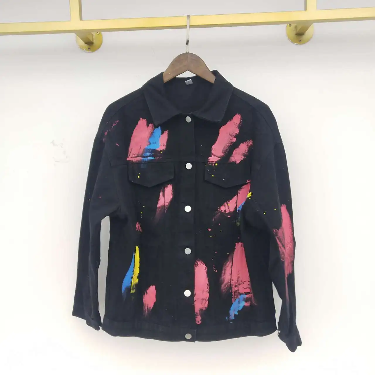 SHENGPALAE Personlaity Graffiti Denim Jacket Women's Spring 2021 New Lapel Large Size Single Breasted Long Sleeve Coat Trendy
SHENGPALAE Personlaity Graffiti Denim Jacket Women's Spring 2021 New Lapel Large Size Single Breasted Long Sleeve Coat Trendy