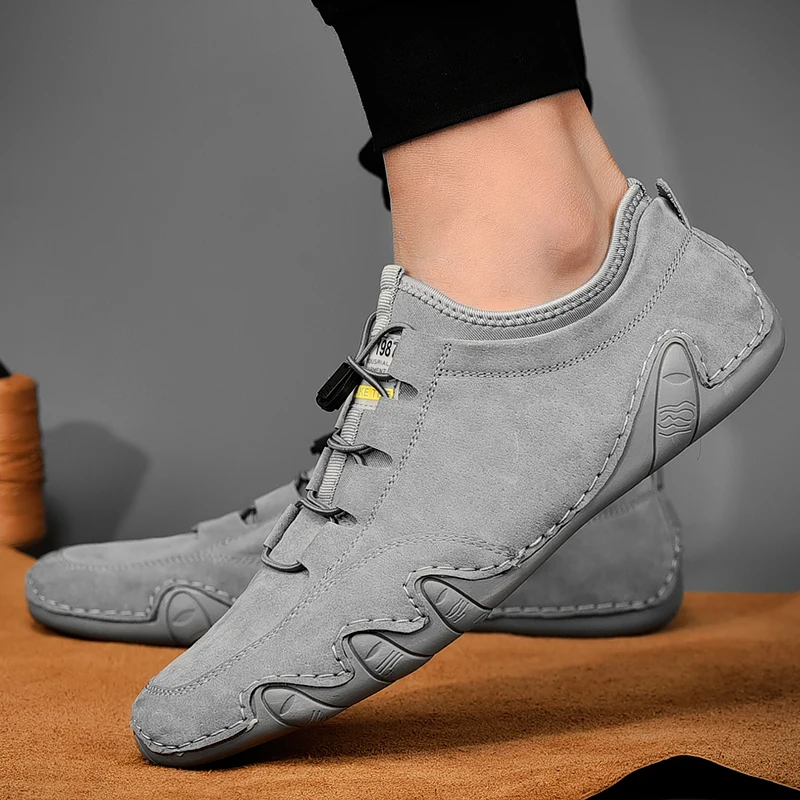 Men's Sneakers cow suede Leather Men Loafers Shoes Fashion Slip on Men Driving Shoes Soft Sapato Masculino Mocassin Homme2022
Men's Sneakers cow suede Leather Men Loafers Shoes Fashion Slip on Men Driving Shoes Soft Sapato Masculino Mocassin Homme2022