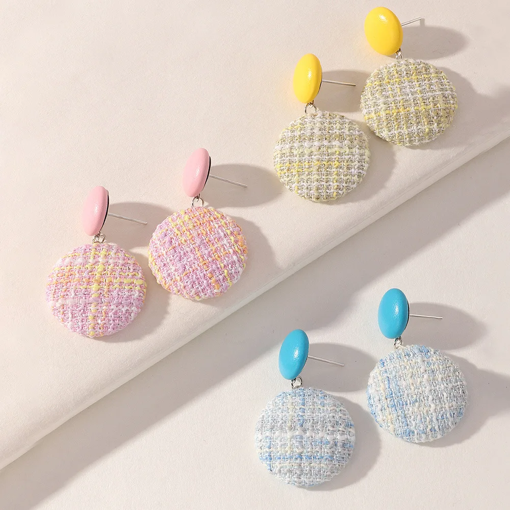 The New Trend Of Simple Cotton Woven Round Earrings Women's Temperament Eardrops Ear Ornaments Jewelry Accessories Jewelry Gifts
The New Trend Of Simple Cotton Woven Round Earrings Women's Temperament Eardrops Ear Ornaments Jewelry Accessories Jewelry Gifts