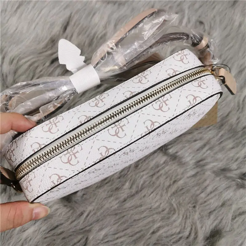 Horizontal Square Solid Color Medium Zipper Bag Small Square Bag Sandwich Pocket Cartoon Black makeup bag
Horizontal Square Solid Color Medium Zipper Bag Small Square Bag Sandwich Pocket Cartoon Black makeup bag