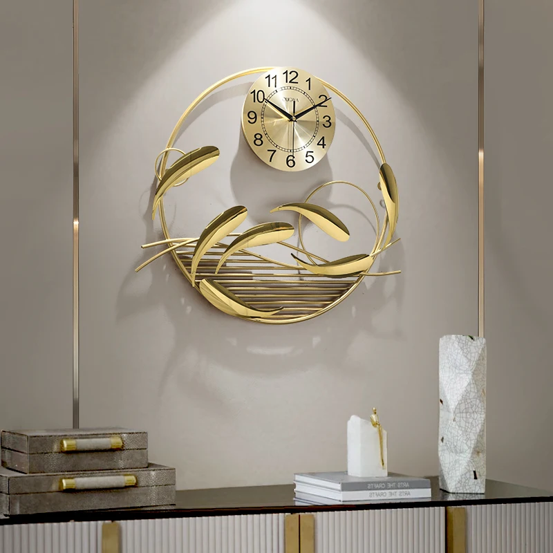 Large Golden Luxury Wall Clock Unique Metal Fashion Simple Wall Clock Mute Creative Quartz Horloge Murale Home Decor
Large Golden Luxury Wall Clock Unique Metal Fashion Simple Wall Clock Mute Creative Quartz Horloge Murale Home Decor